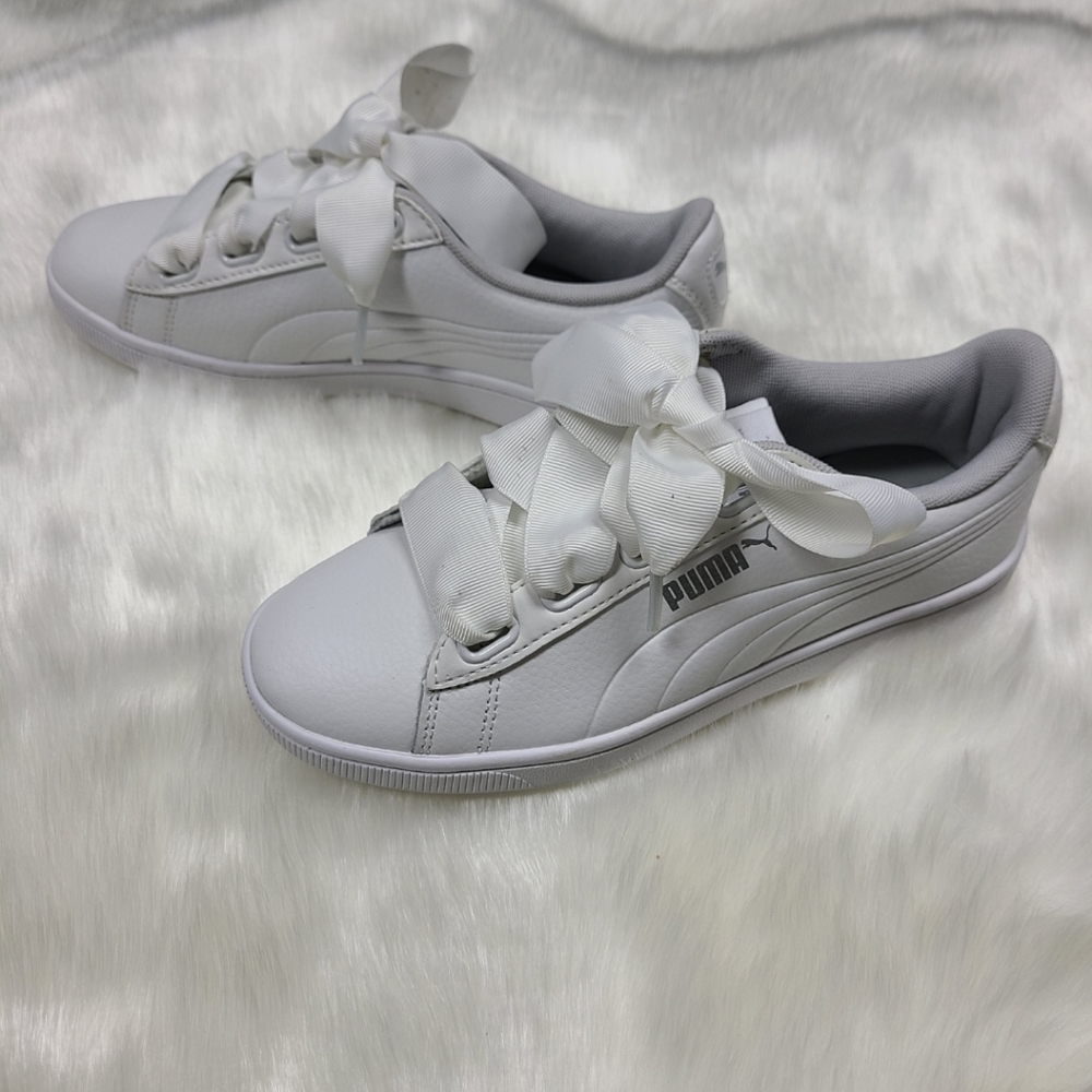 NEW Puma Soft Foam Shoes